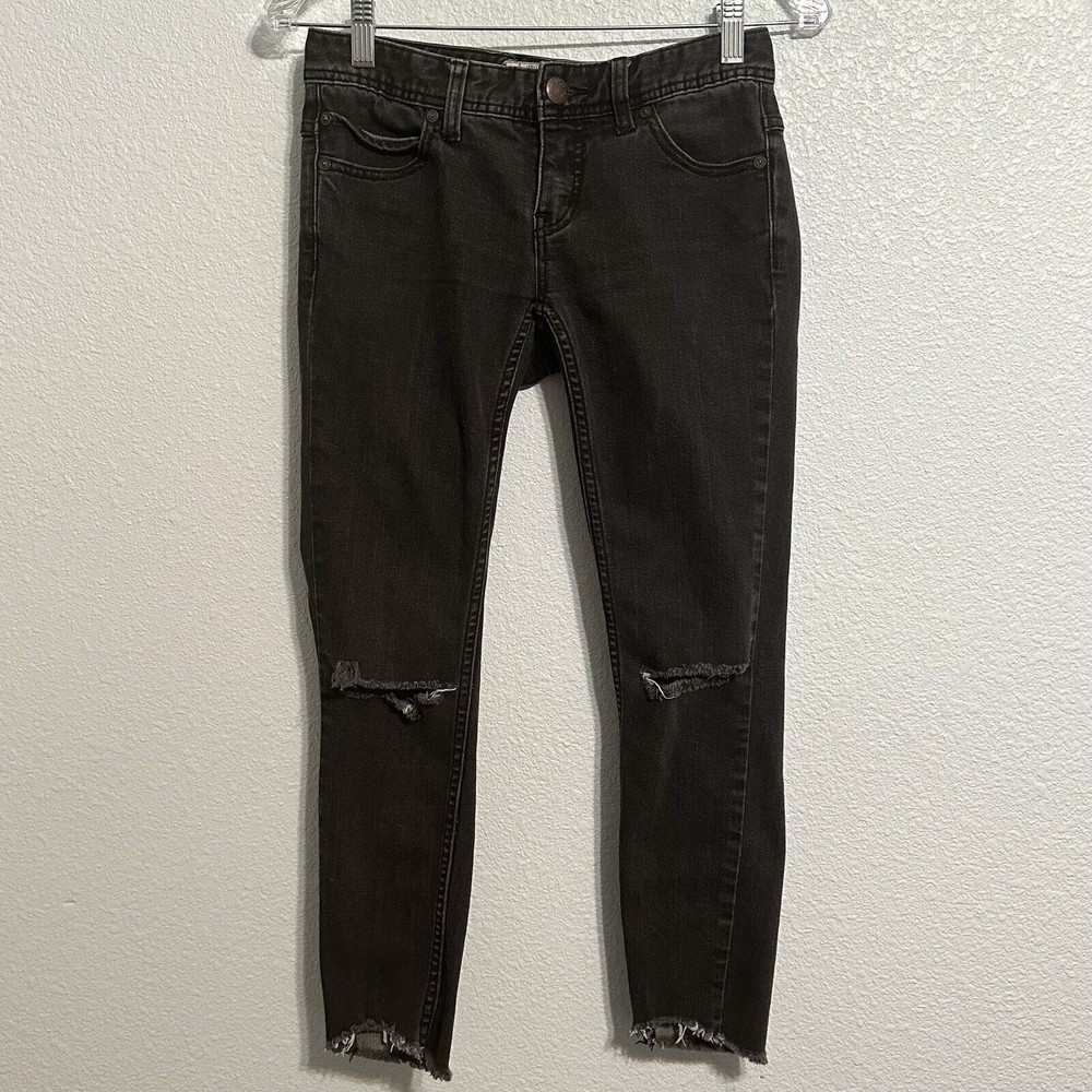 Free People Jeans Womens Size 25 Black Denim Pants Raw Hem Distressed 27x24 - Picture 1 of 8